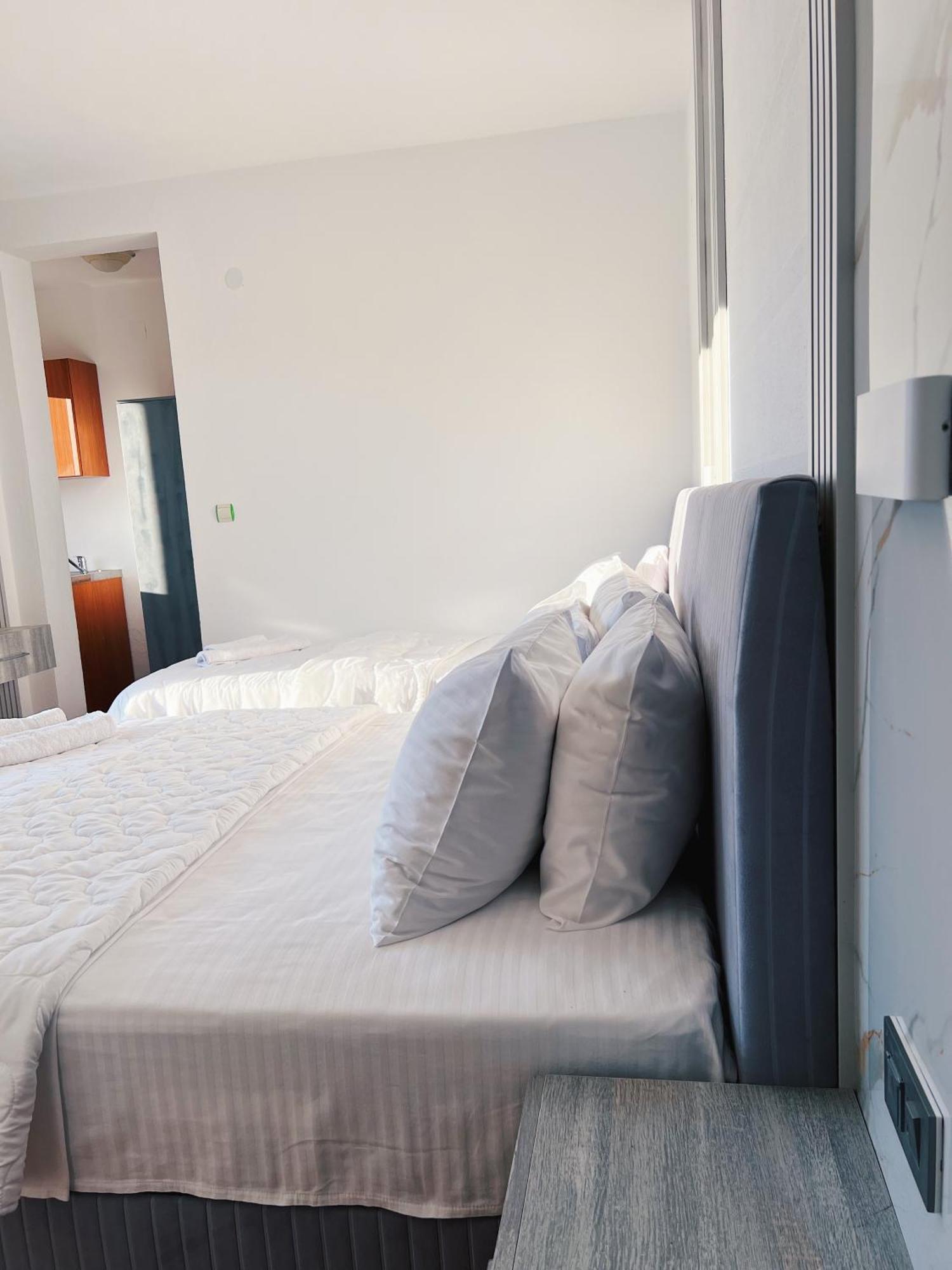Apartments Fat E Jet - Pool & Breakfast أولتْسي الغرفة الصورة